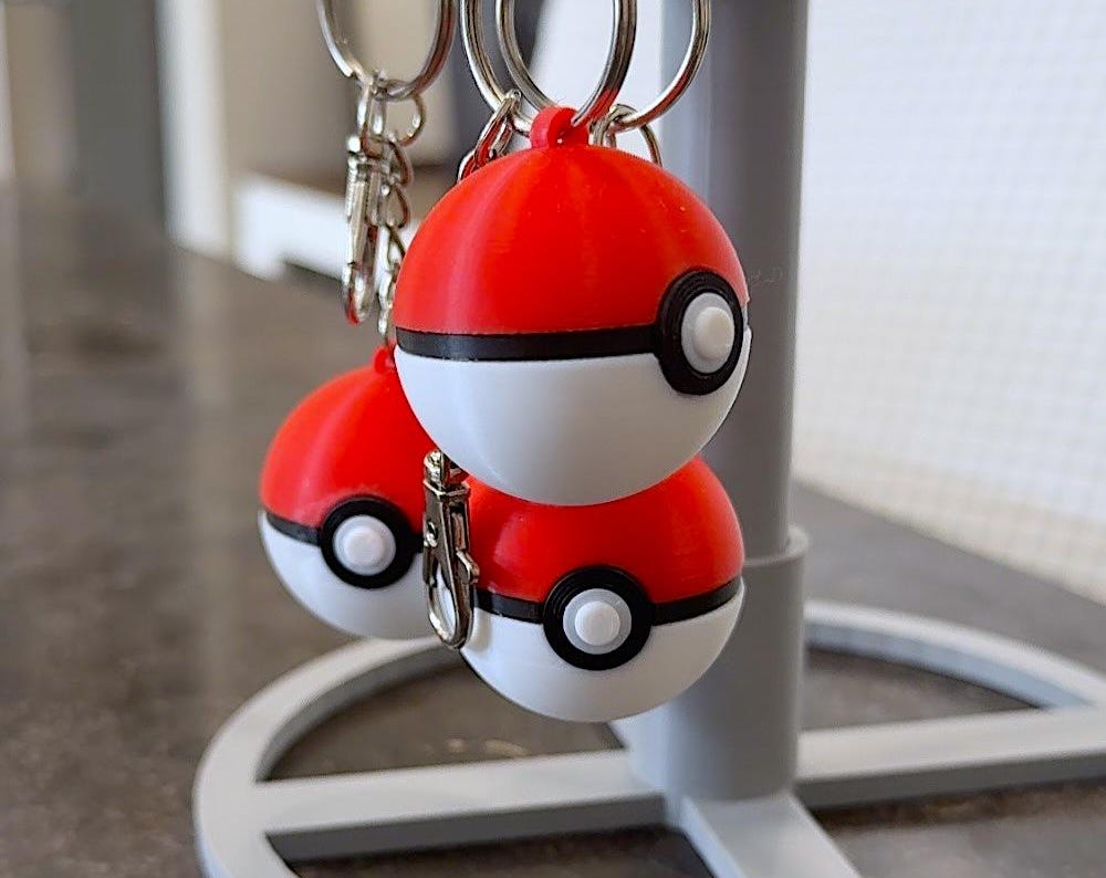 3D Printed Poké Ball-Inspired Keychain
