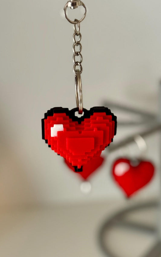 3D Printed Pixel Heart Keychain: Gaming Gift