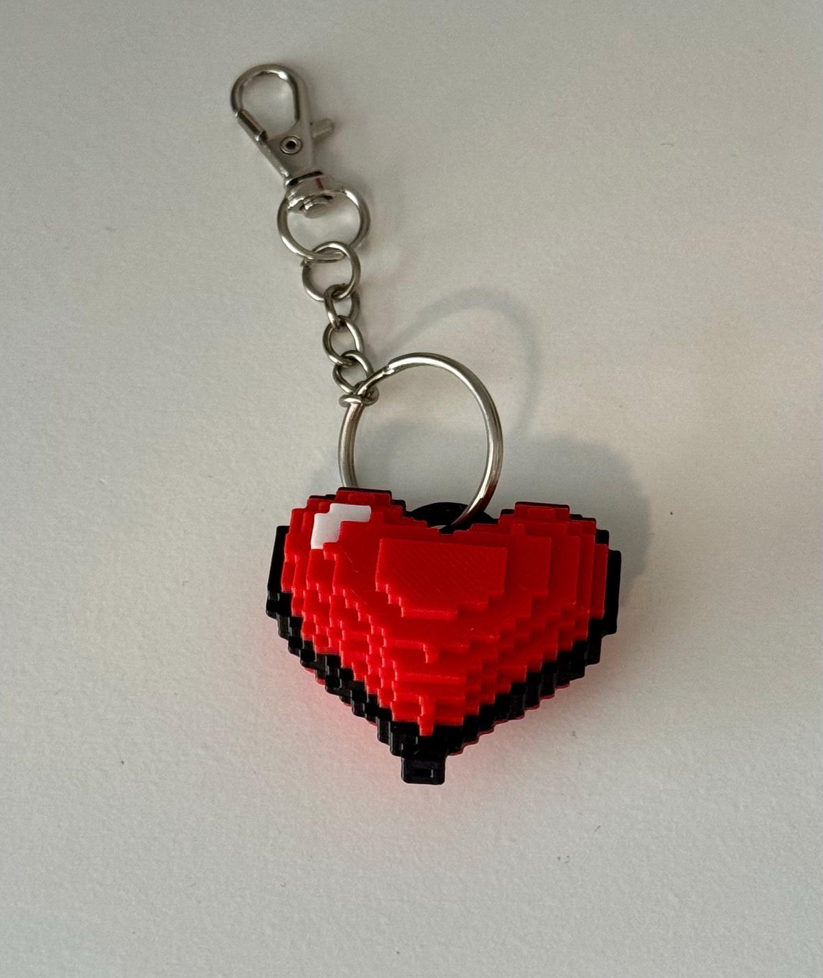 3D Printed Pixel Heart Keychain: Gaming Gift