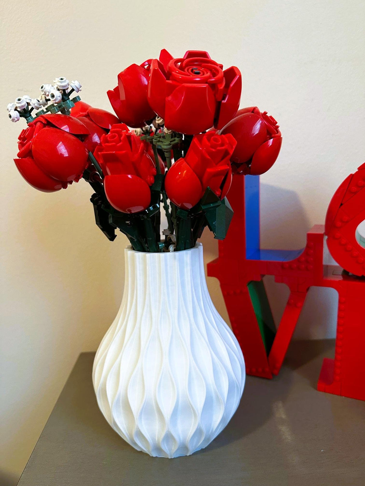 3D Printed Display Vase for LEGO® Flower Sets – Custom Colors Available