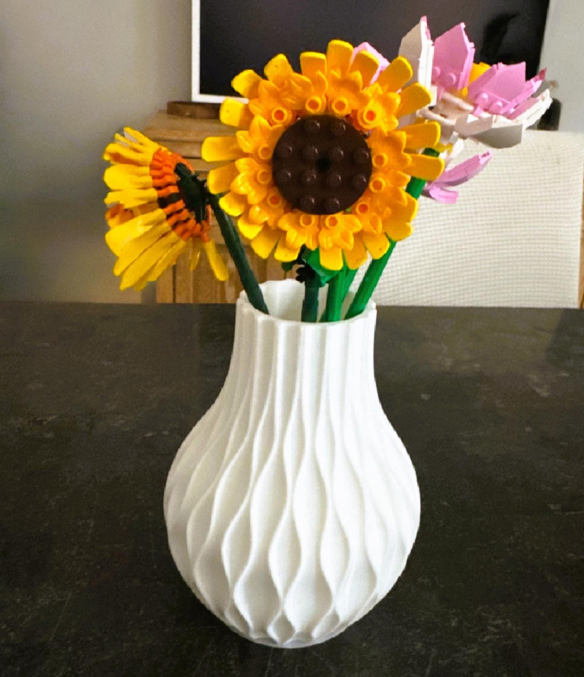 3D Printed Display Vase for LEGO® Flower Sets – Custom Colors Available