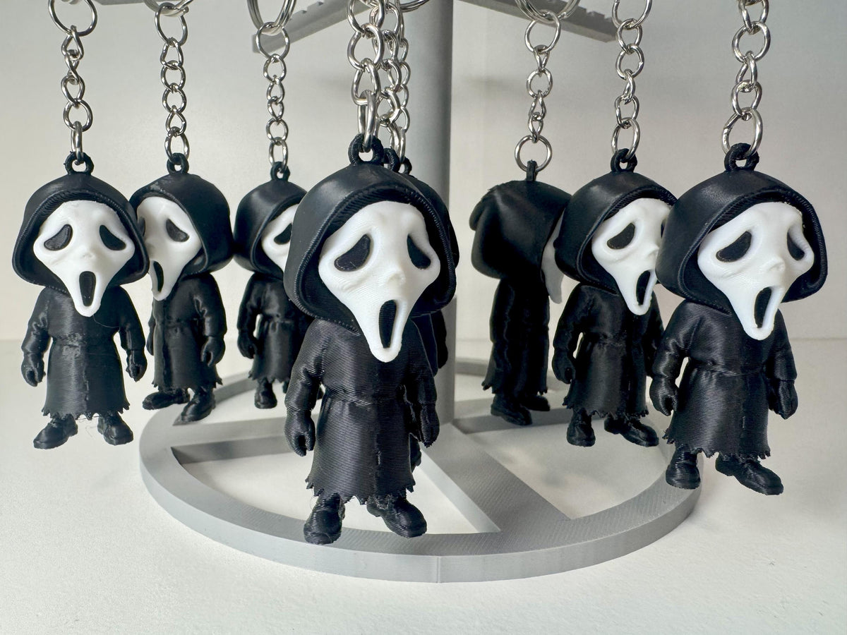 Ghostface Keychain: 3D Printed Horror Movie Fan Art